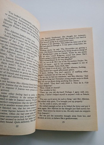 Agatha Christie - Death on the Nile Romanı - Görsel 6