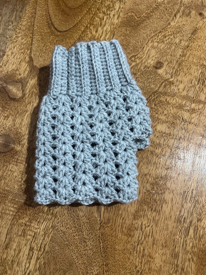 Gri Örgü Bohem Kadın Eldiveni - Görsel 3