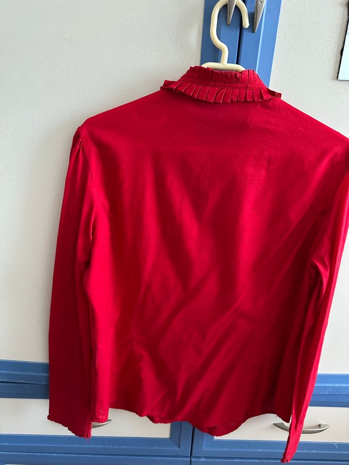 Kırmızı Düğmeli  Kadın Gömlek - Görsel 2