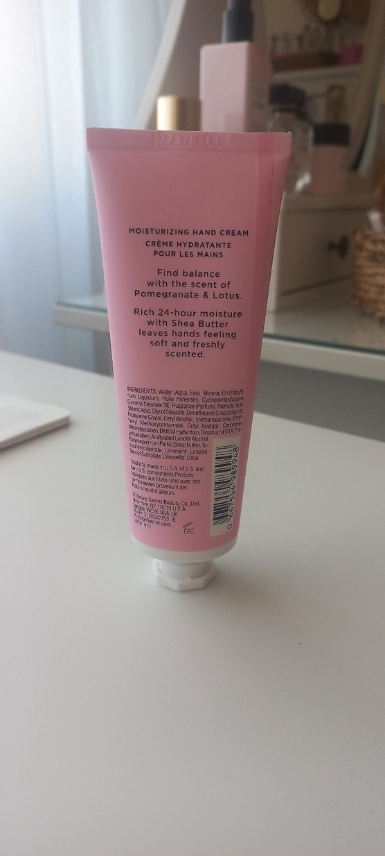 Victoria's Secret Nar ve Lotus El Kremi 75 ml - Görsel 5