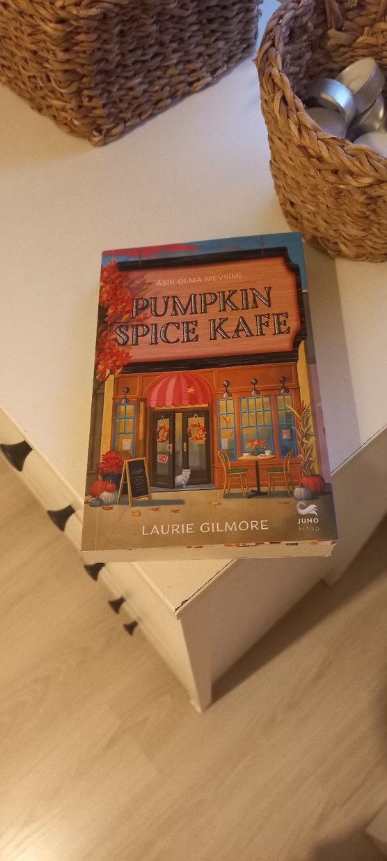 Pumpkin Spice Kafe - roman - Görsel 4