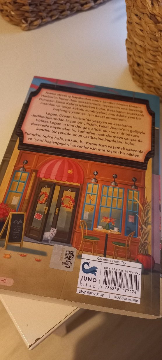 Pumpkin Spice Kafe - roman - Görsel 2