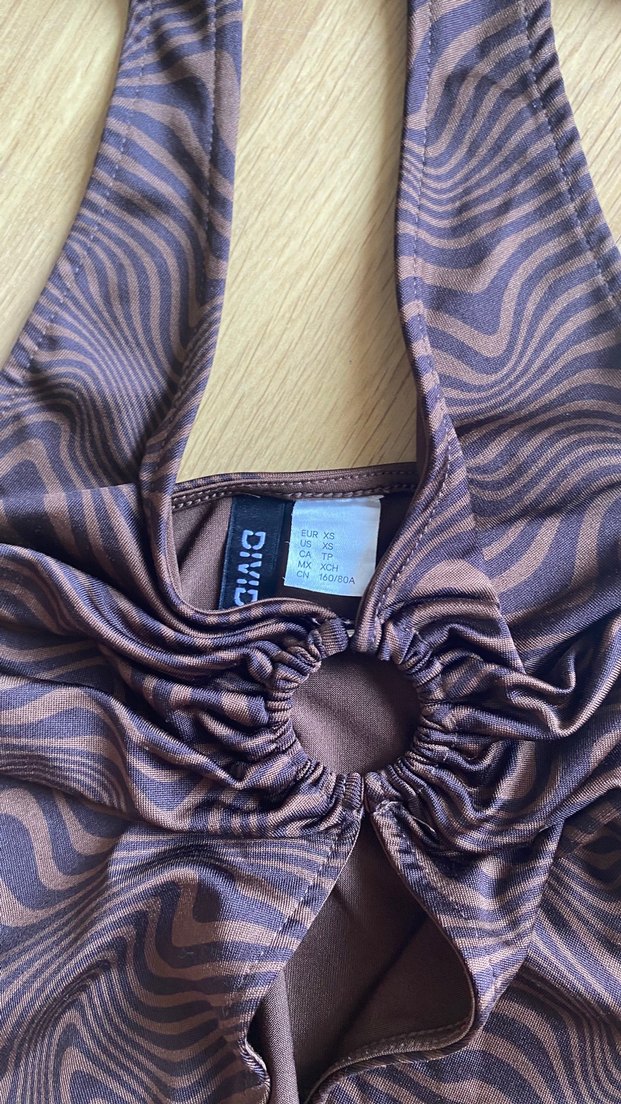 Kahverengi V Yaka Drapeli Kolsuz Yelek - Görsel 2