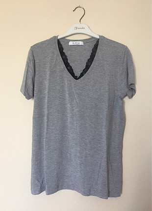 Dantel detaylı tişört, Adidas tshirt, beyaz gömlek 