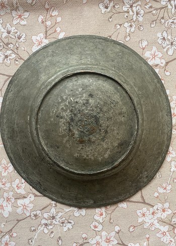 Ermeni damgalı ve işlemeli bakır kaymak tabağı - Görsel 2