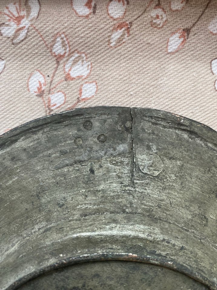 Ermeni damgalı ve işlemeli bakır kaymak tabağı - Görsel 4