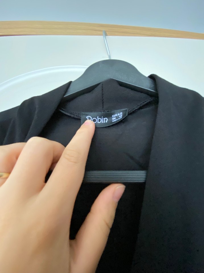 Siyah Kemerli Uzun V Yaka Elbise - Görsel 2