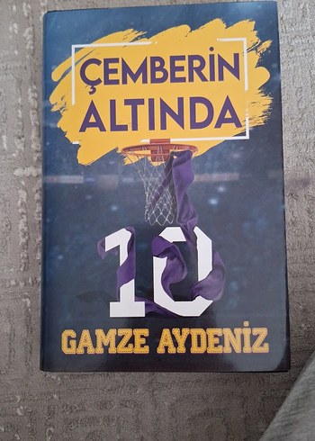 Çemberin Altında - Gamze Aydeniz Ciltli