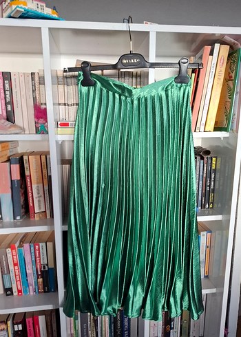 Parlak Yeşil Piliseli Uzun Etek - Görsel 2