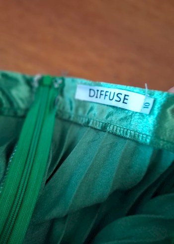 Parlak Yeşil Piliseli Uzun Etek - Görsel 6