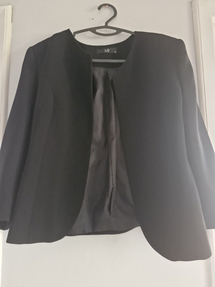 Dökümlü Siyah Midi  Ceketi Sıfır  dar kesim - Görsel 3