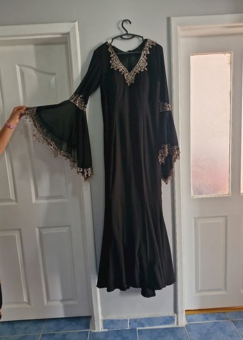 Zincir Detaylı Uzun Siyah V Yaka Elbise Sıfır 42 beden - Görsel 2