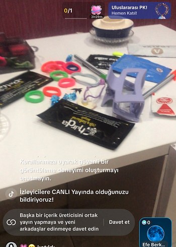 Camel renkli boncukların olduğu hediye