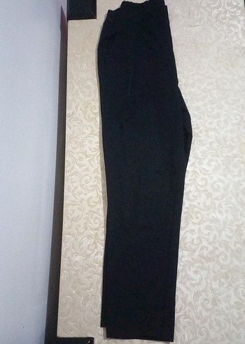 Siyah Kadın Rahat Kesim Kumaş Pantolon