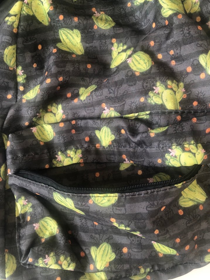 Yeşil Baskılı Okul Çantası - Görsel 4