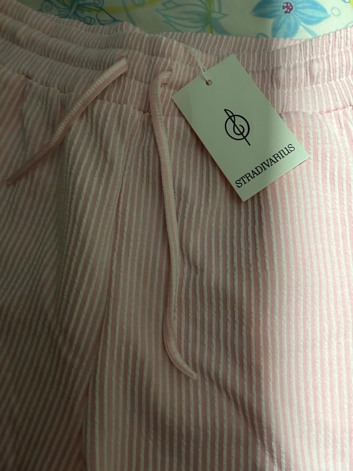 Stradivarius pembe şort - Görsel 3