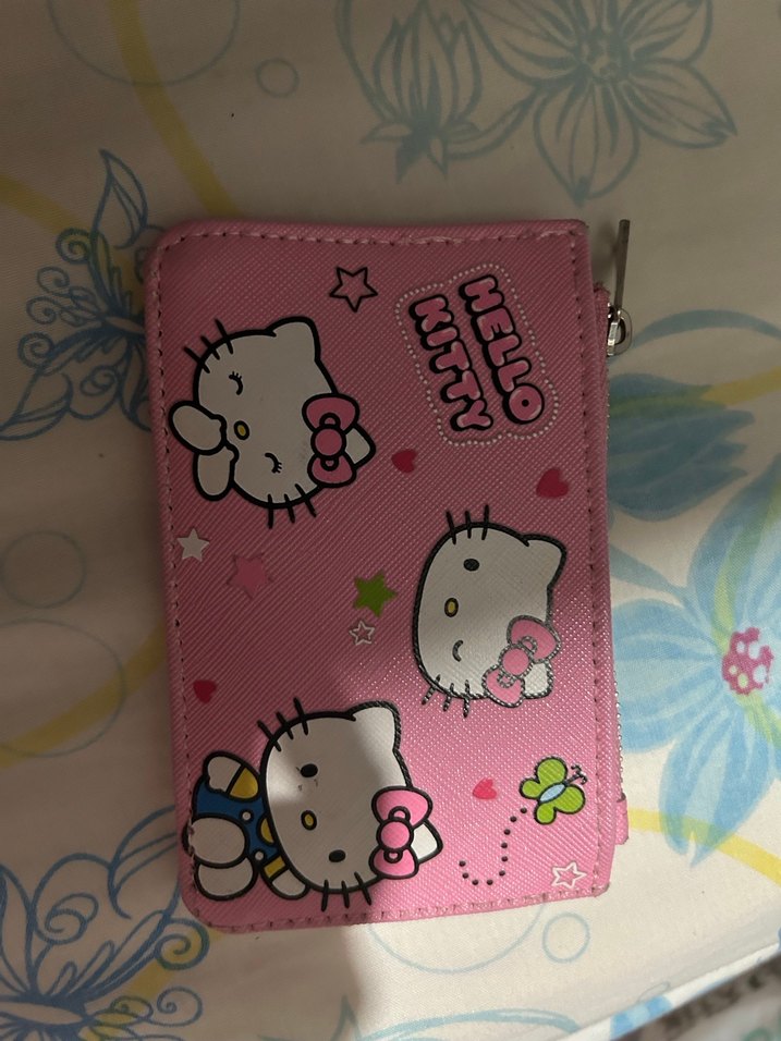 Bershka Hello Kitty Baskılı Pembe Kadın Kartlık - Görsel 4