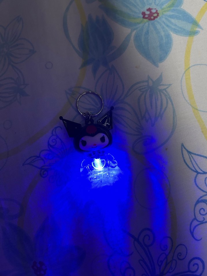 Kuromi ışıklı anahtarlık - Görsel 2