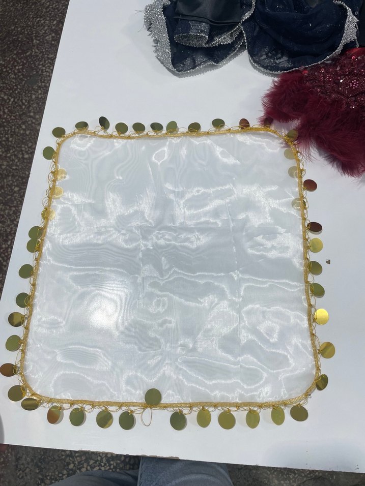 Altın Renk Zincir Detaylı mendil - Görsel 2