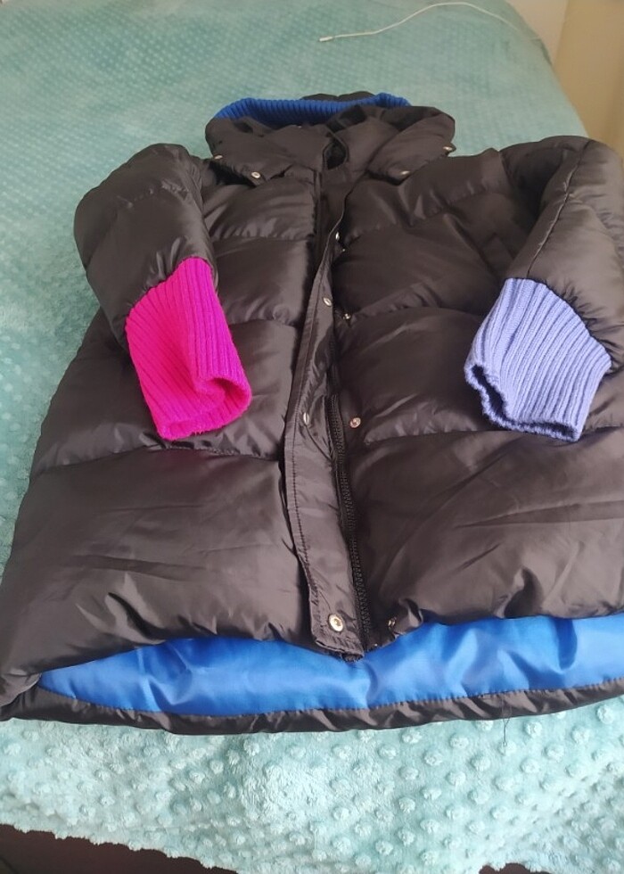 fermuar ve çıtçıtli ,kapüşonlu. - Görsel 2