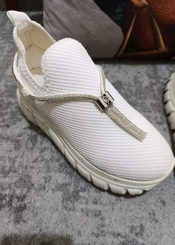 Kadın Beyaz Dolgu Topuklu aksesuarlı Spor Ayakkabı - Görsel 5