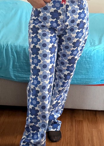 Düğmeli mavi desenli ZARA Kadın Denim Pantolon - Görsel 4