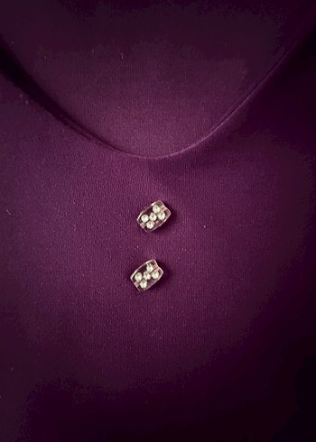 Mor V Yaka Düğmeli  Bluz - Görsel 2