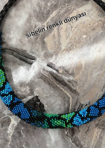 Zara Uzun Boncuklu Turkuaz Yılan Desenli Kolye