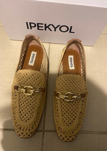 Tokalı hasır loafer