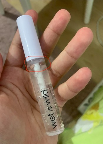 Wet n Wild Şeffaf Lip Gloss - Görsel 2