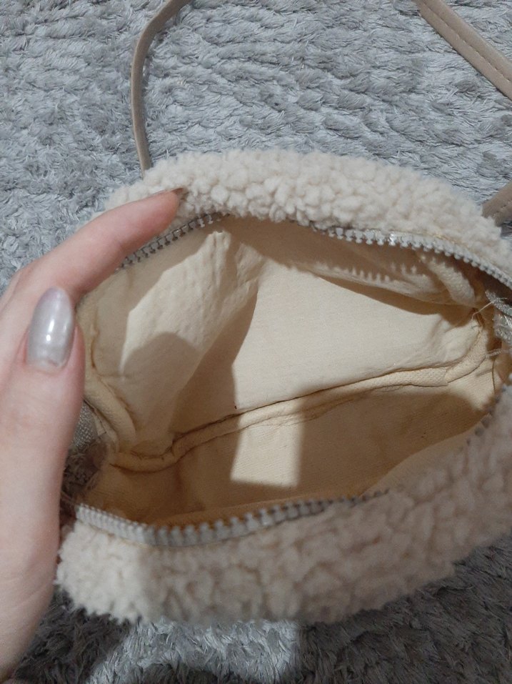 Bej Peluş Çanta - Görsel 3