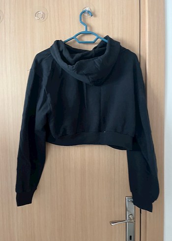 Siyah crop - Görsel 2