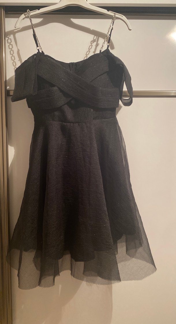 Siyah askılı abiye - Görsel 2