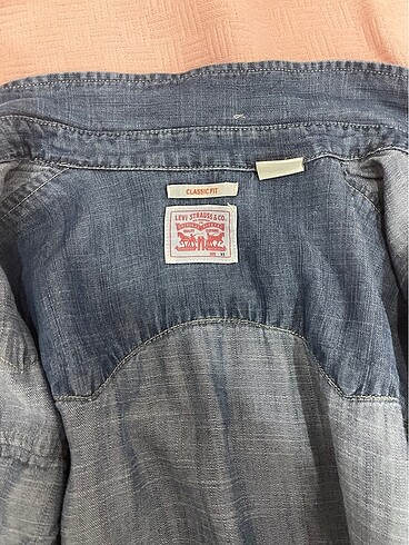 Levis Gömlek