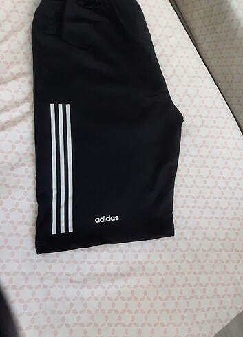 l Beden Adidas Şort