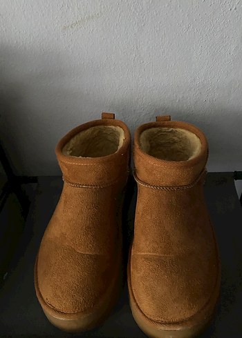 UGG Kadın Kahverengi Dolgu Topuk Süet Bot - Görsel 2