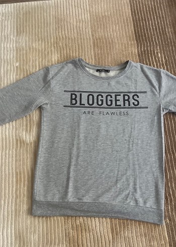 m Beden Gri Uzun Kollu Baskılı Sweatshirt