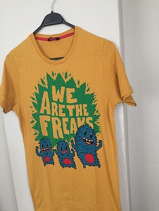 m Beden Puul &bear tshirt