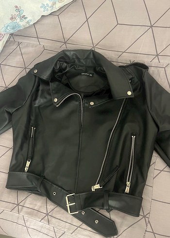 Kadın Siyah Deri Biker Ceket