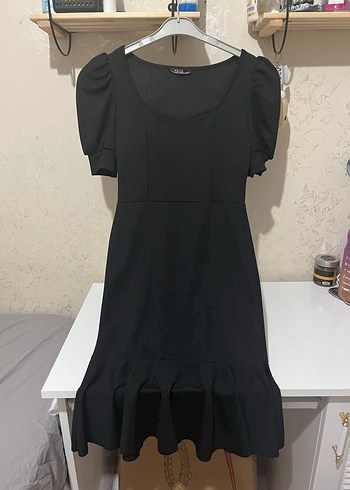 Midi elbise