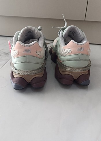 39 Beden yeşil Renk Pastel Tonlarda Orijinal New balance Kadın Spor Ayakkabı