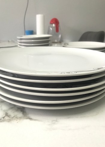 Gri Çiçek Desenli Beyaz Yemek Takımı - Görsel 4