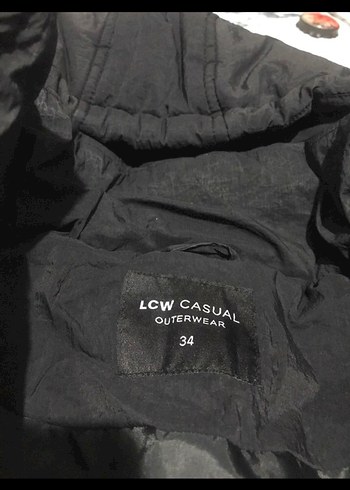 Siyah Kapüşonlu Fermuarlı Kadın Yelek - Görsel 2