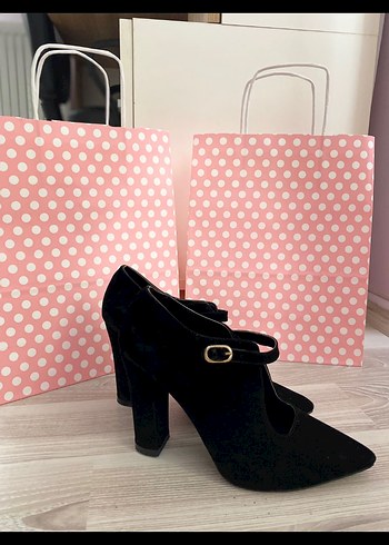 Siyah Süet Tokalı Stiletto Topuklu Kadın Ayakkabı - Görsel 2