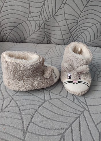 LC Waikiki Kız Çocuk Gri Peluş Ev Terliği