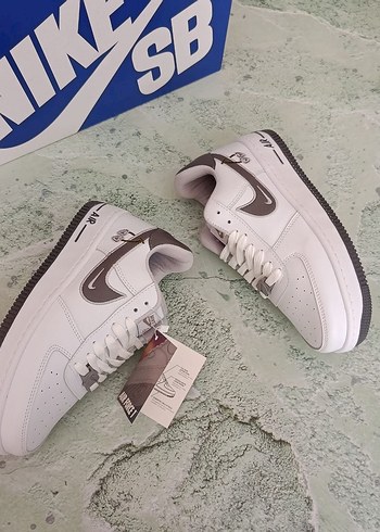 Nike Beyaz Gri Spor Ayakkabı