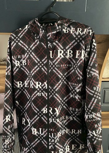 Bordo Baskılı Erkek Yağmurluk ve Rüzgarlık