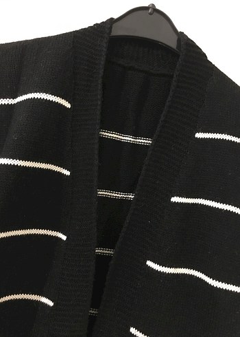 Çizgili Siyah Triko Midi Hırka - Görsel 3