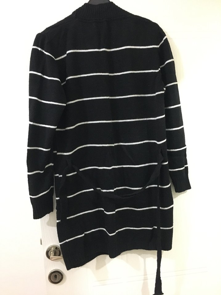 Çizgili Siyah Triko Midi Hırka - Görsel 4