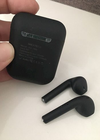 Siyah Kablosuz Kulaklık ve Şarj Kutusu - Görsel 2